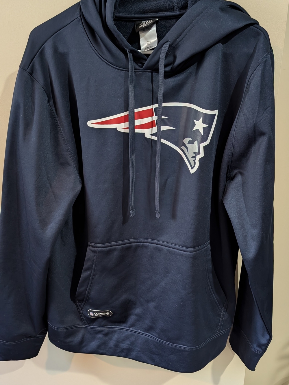 NFL Patriots Pullover Hoodie - Men's M